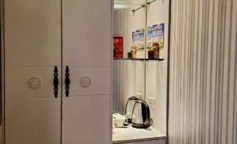 Xinhuang Jiacheng Holiday Hotel