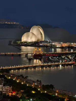 Zhuhai Boting Hotel (Lover's Road Seaside Park Branch) Hotels in Tangjiawan / Sun Yat sen University