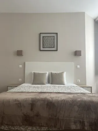 HaoBo porto center Отели рядом с достопримечательностью «Понти-ди-Дон-Луиш I»