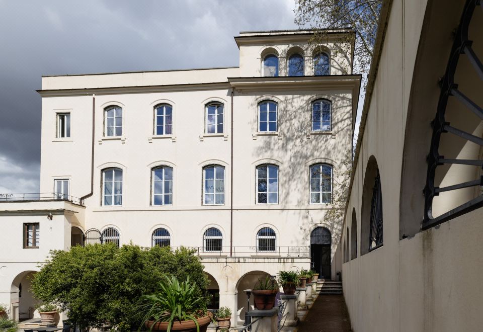 보르고 리파 어반 트래블