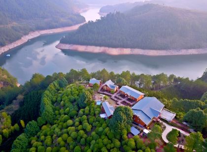 遂昌詩裡湖山民宿