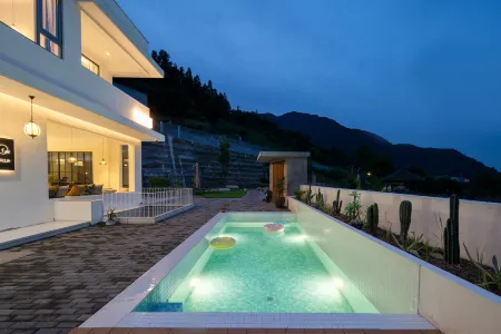 outside of time homestay  Yunhe County, Lishui（Yunhe Terrace Scenic Spot store） Отели рядом с достопримечательностью «Fenghuangshan Forest Park»