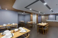 QININ HOTEL(Guiyang Guanshanhu Store） - sarapan