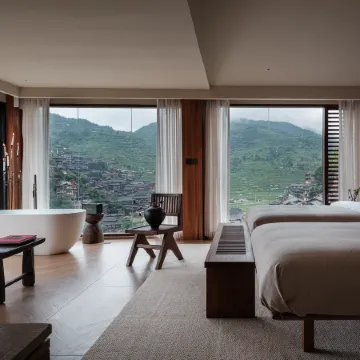 Jianshan Yifangjiansu (Xijiang Qianhu Miao Village)