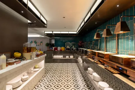 Chenzhou Beihu Wuling Square Meilun International Hotel Отели рядом с достопримечательностью «Wuling Pavilion»