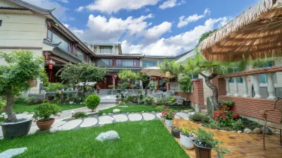 Mountain and sea dwelling Hotels near Lijiang Lashihai Plateau Wetland Provincial Nature Reserve Management Bureau