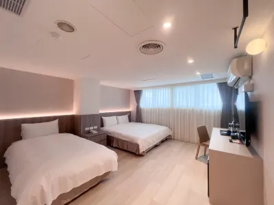長弘時尚旅店-台中文心館 鄰近魚的世界(嶺東店)/蝦兵蟹將(嶺東一店)的酒店