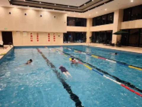 Hong'an Hotel (Jiyuan Baolong Square Vocational and Technical College Branch)