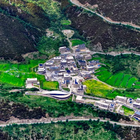 Yading Lanyond Hotel