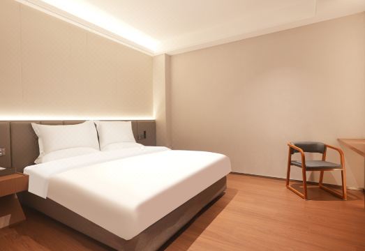 Lairna Hotel