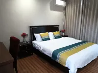 柚苑公寓 歡樂頌孩童生活館附近的飯店