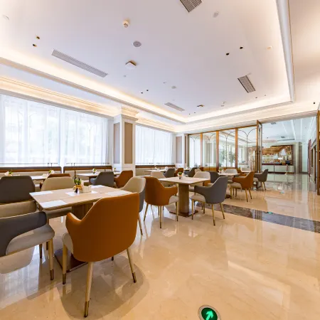Vienna Hotel (Jinniulu Branch, Binchuan, Dali Prefecture)