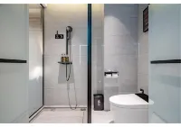 Sakura Light Luxury Hotel (Luohe Xintiandi Pedestrian Street)
