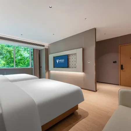 Liyi Hotel (Ganzhou Jiangnan Songcheng Historical Cultural Tourism Area Bubugao Square)