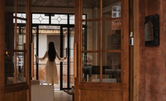 Shangri-La Xivei Munye • Resort Garden Homestay (Dukezong Ancient City)