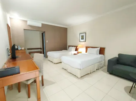 Ijen View Hotel & Resort Отели в г. Bondowoso Regency