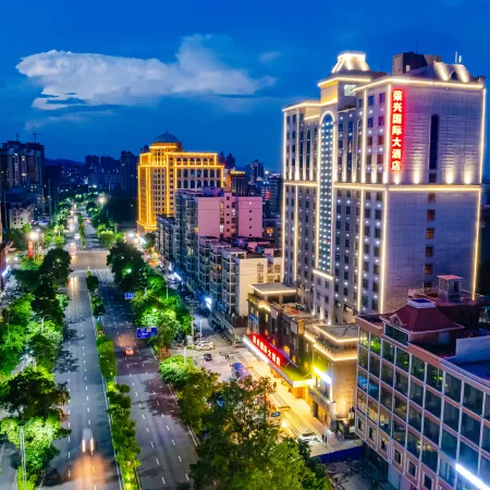 Rowin Grand Hotel