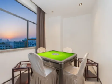 Borrman Hotel (Chibi Sanguo Pedestrian Street) Hotels in Chibi