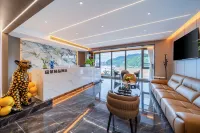 Yibin Ruijing Boutique Hotel (Sanjiangkou CBD · Changjiang Mansion Branch)