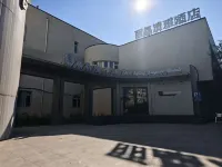 Shenyang Lijing Qingya Hotel ( Gliding Shengjing Hospital Wanda Plaza) Hotels in Shenyang