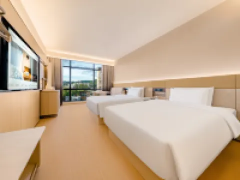 JI Hotel (Bijie Weining Caohai North Slope Ecological Park) Hotels in Weining