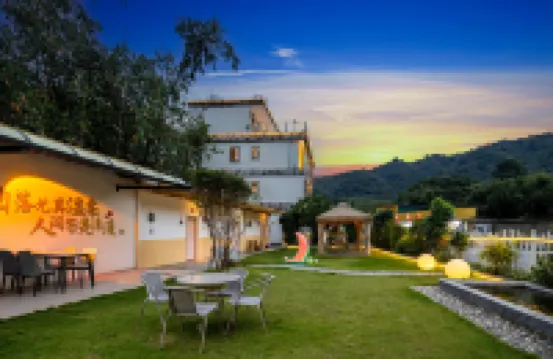 Qingyuan Zhuyijuju Hotels near Gu Long Xia Glass Grand Canyon