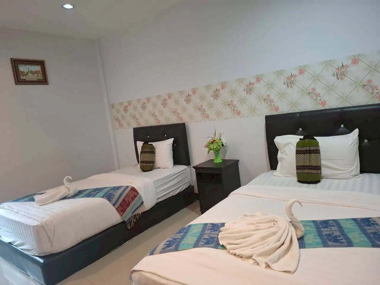 Baan Thanthip Hotel Zimmer Photos