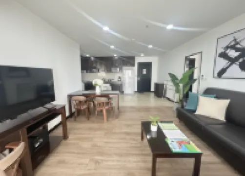 J Town Serviced Apartments&Hotel Hotels near Koh Loi Pier