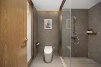Vienna Hotel (Jiuzhaigou Eternal Love Scenic Area Branch)
