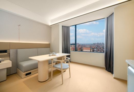 JI 호텔 조식 뷔페 및 편의시설