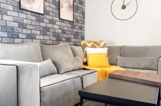 Law 1 - INVOICE and REDUCED PRICE are only by SUNRISE SHORT LETS DUNDEE, 4 Rooms, 4 Beds