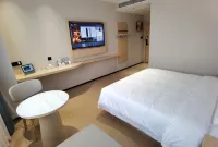 Yixuan Hotel (Wuxi Shuofang Airport) Hotels in Wuxi Shuofang Airport Area