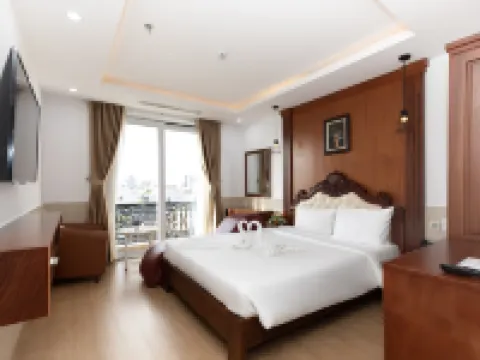 峴港Quan Cuong海灘飯店 山茶半島附近的飯店