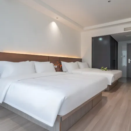 Tonglu Shuanglong No.1 Hotel (Yaolin Wonderland & OMG Heartbeat Paradise Branch)