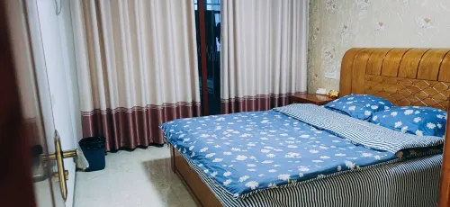 Qichao Homestay (Kaifeng Millennium City Park Wansuishan Martial Arts City) - 2-نجوم