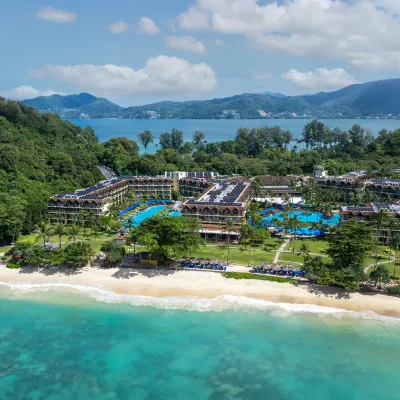 Phuket Marriott Resort & Spa, Merlin Beach Отели рядом с достопримечательностью «Пляж Мерлин»