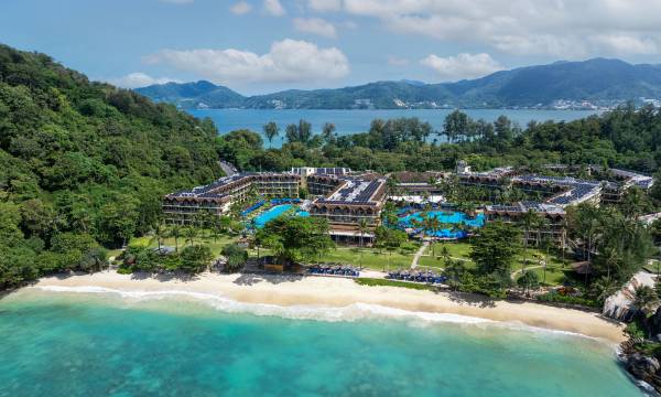 Phuket Marriott Resort & Spa, Merlin Beach