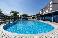 Senyu LOHAS · Yuncha Ancient Path Hot Spring Vacation Apartment (Pu'er Ancient Tea Horse Town) - Pools