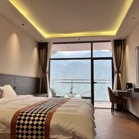 Motuo Guiye Mountain Lodge Hotel
