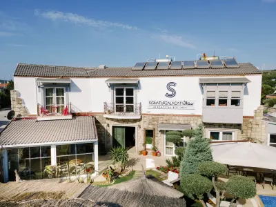 SIGNATURE ALACATI โรงแรมใน