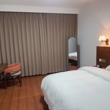 Xiangjiang Hotel (Xintian Avenue)