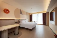 Orange Hotel (Shanghai Fudan University Songfa Road Subway Station Branch)