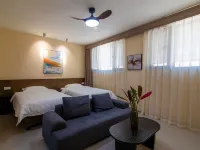 波爾多莊園•聽汐里民宿（大連金石灘黃金海岸店） 小窑湾附近的飯店