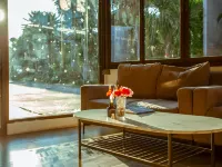 Blue River Resort Hotels near Wat Chulamani