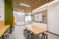Yujian Lechao hostel（The Bund Nanjing Road Branch）