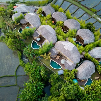 Noon V5 · Eco Bamboo Getaway in Seseh - Canggu- A Luxury Private Villa By Balinest Villas Hotels near سيسيه
