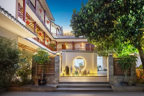 Monian Inn