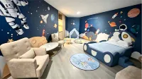Youchao Selected Theme Hotel - Mountain view