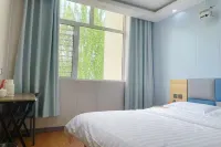 Home Inn Huayi Hotel (Minsheng Square, Dongsheng District, Ordos City)