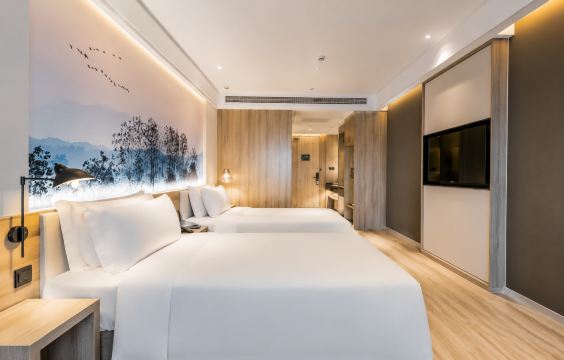 Deluxe 2-bed Room